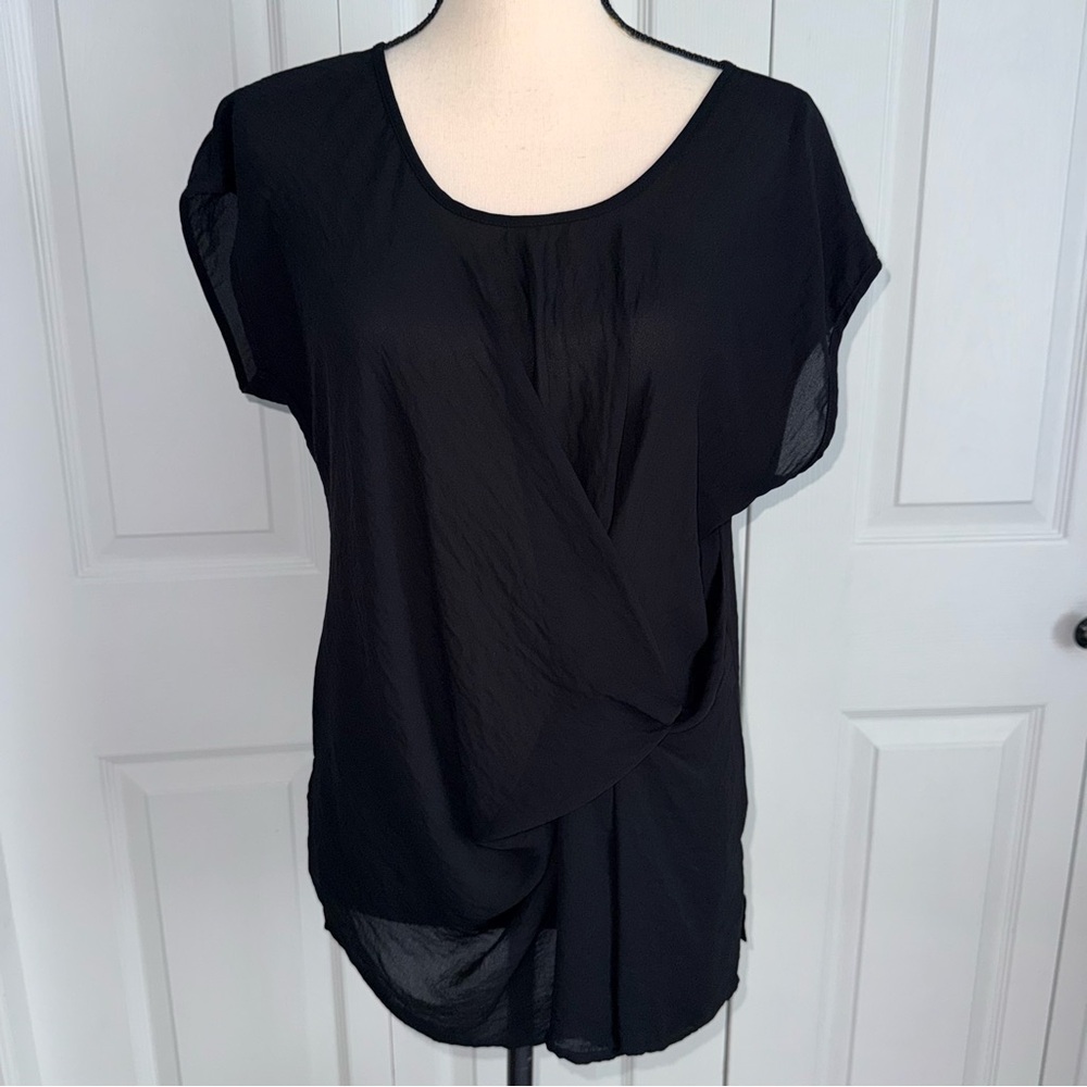 a.n.a. Elegant Black Draped front Women's Blouse size Medium‎